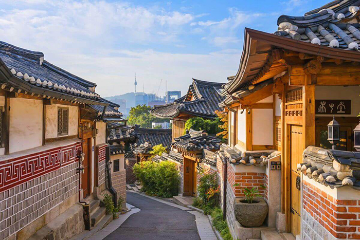  Làng cổ Hanok Bukchon, nét tĩnh lặng giữa Seoul náo nhiệt.