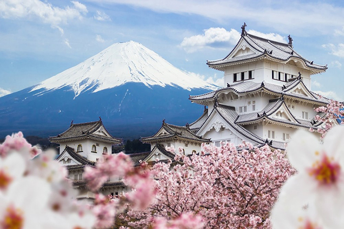 Núi Phú Sĩ ( hay còn gọi là Fuji) đây được xem là ngọn núi cao nhất Nhật Bản, và là một danh lam thắng cảnh, di tích lịch sử nổi tiếng Nhật Bản.