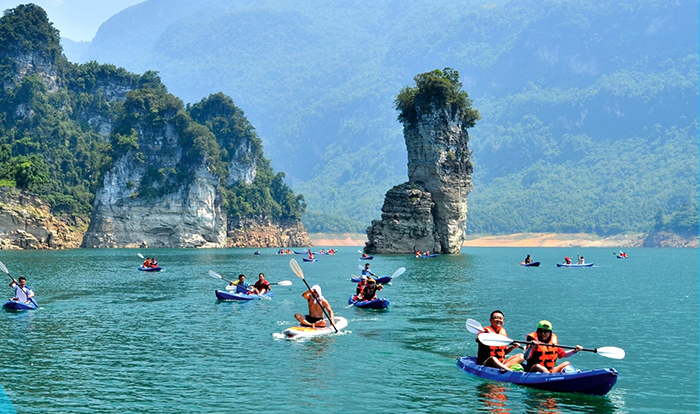 Thác Mơ Na Hang là một trong những địa điểm du lịch nổi tiếng của tỉnh Tuyên Quang, sở hữu cảnh quan thiên nhiên tuyệt đẹp.